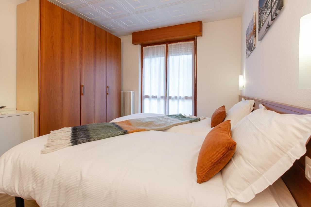 Hotel Biancospino Lanzada エクステリア 写真