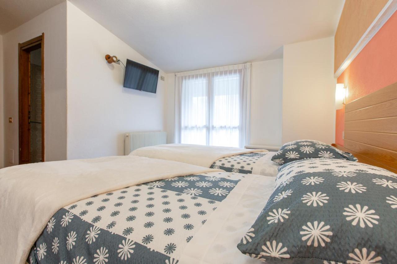 Hotel Biancospino Lanzada エクステリア 写真