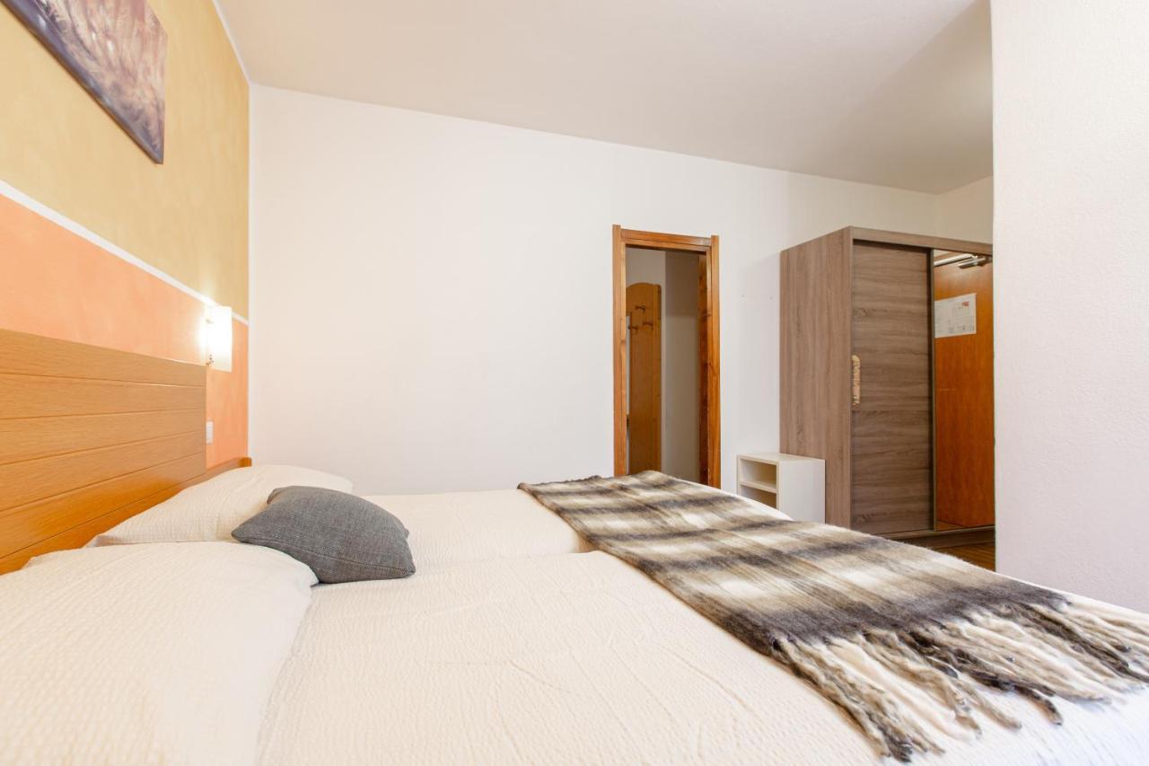 Hotel Biancospino Lanzada エクステリア 写真