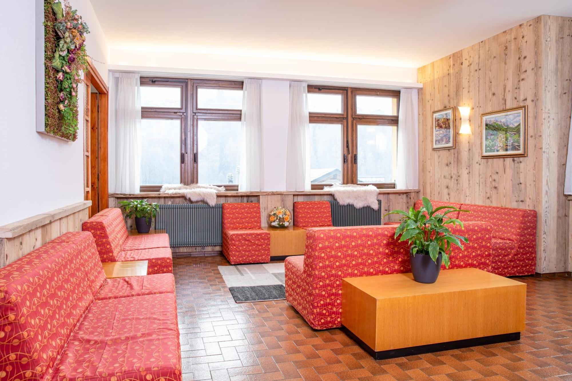 Hotel Biancospino Lanzada エクステリア 写真